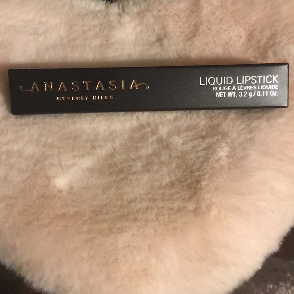 Anastasia Beverly Hills liquid lipstick Sold